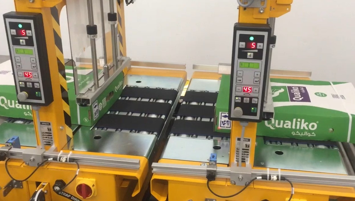 Автоматическая стреппинг машина.